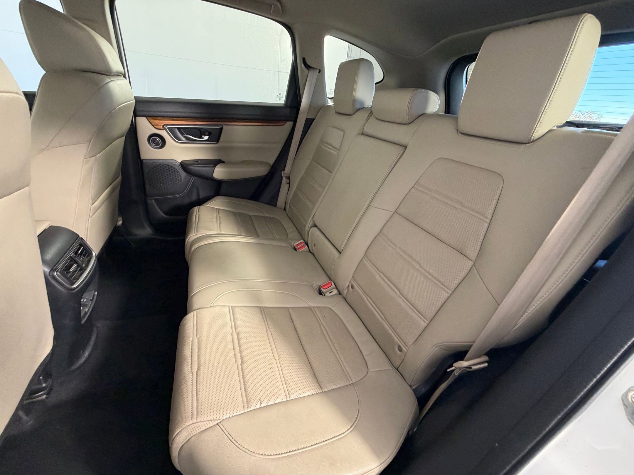 Used 2018 Honda CR-V Touring image 14