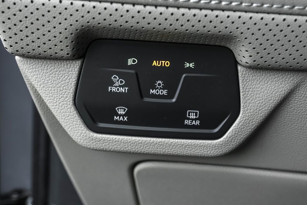 New 2026 Volkswagen Atlas SE image 24