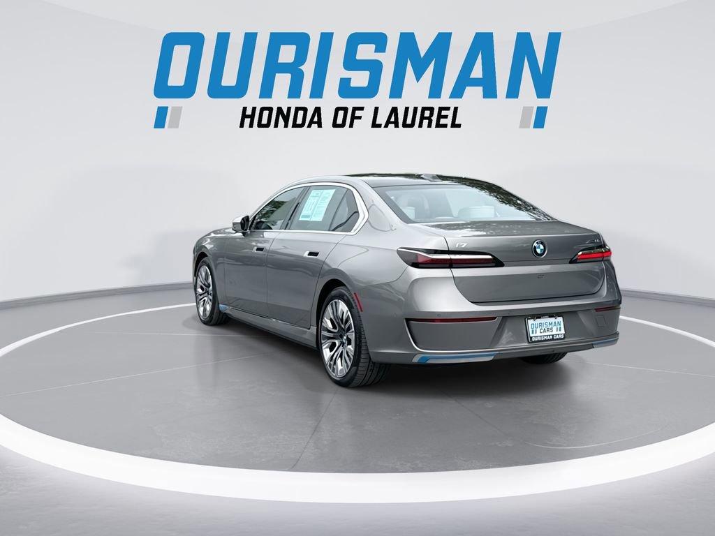Used 2023 BMW i7 xDrive60 AWD/4WD image 6