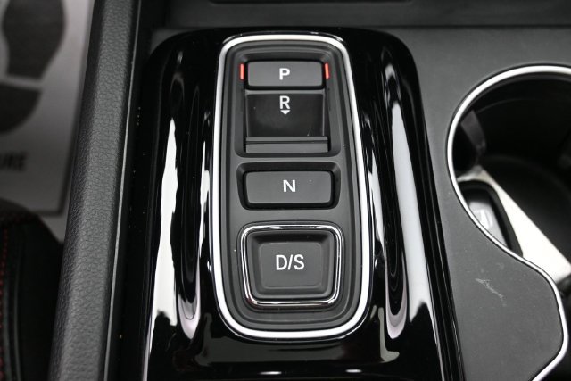 Used 2025 Honda Pilot Black Edition image 25