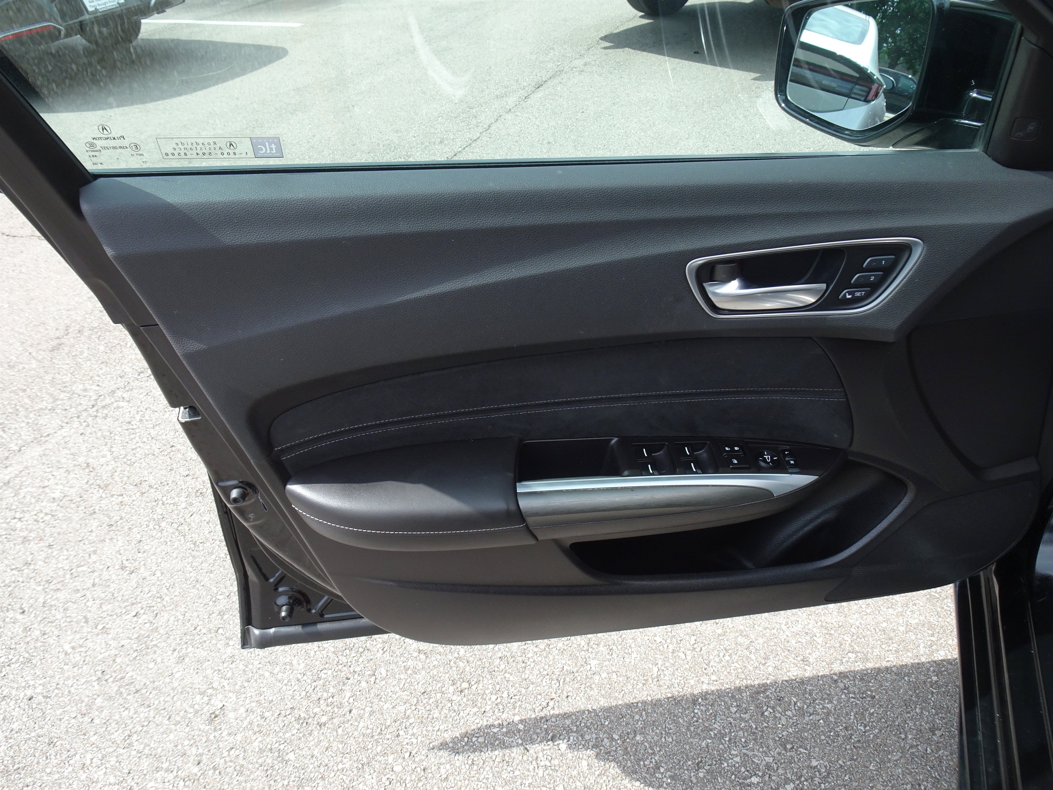 Used 2019 Acura TLX w/ Technology & A-SPEC Package FWD image 13