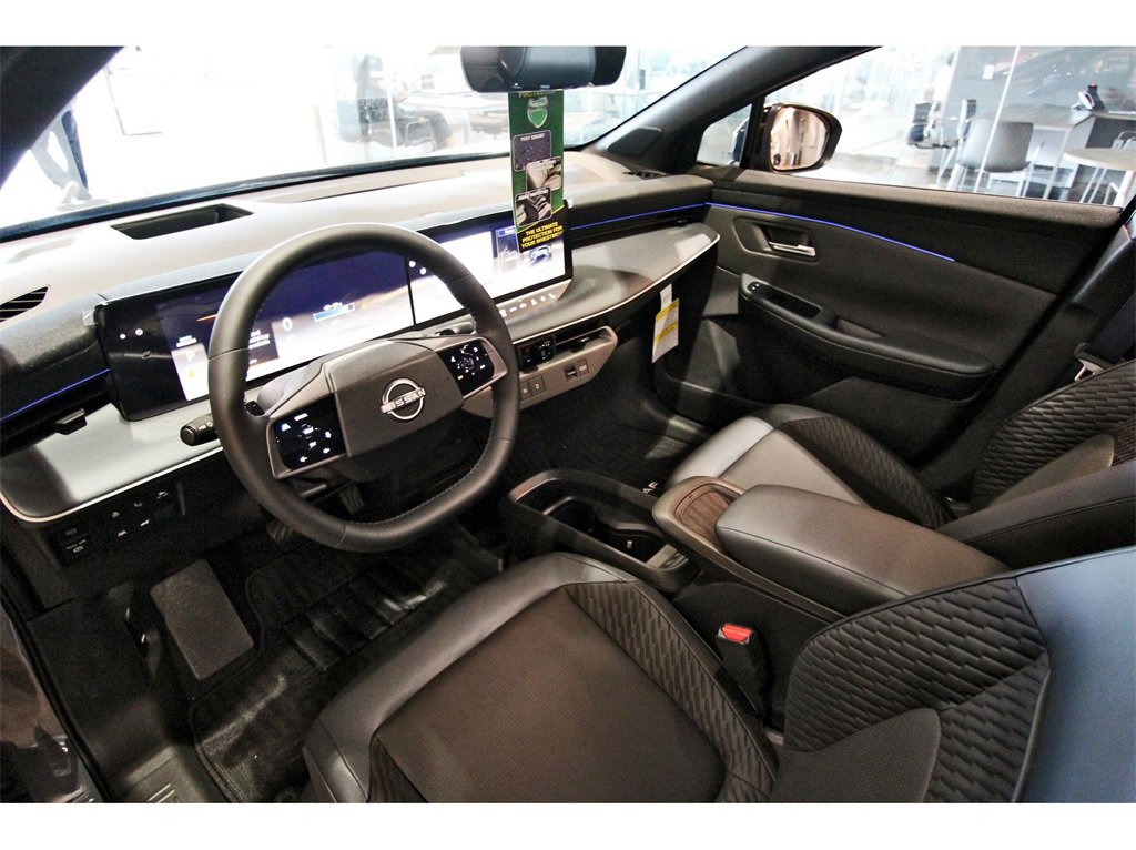 New 2026 Nissan Leaf Platinum+ w/ Cargo Package (Platinum+) image 12