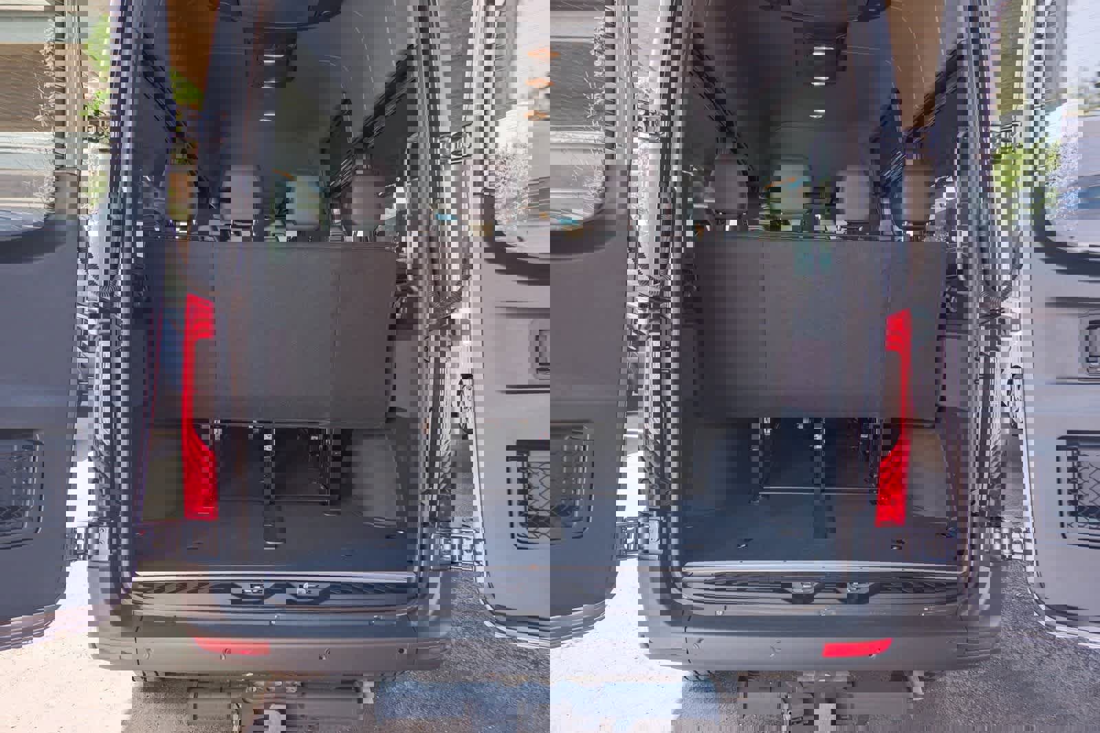 Used 2024 Mercedes-Benz Sprinter 2500 image 28