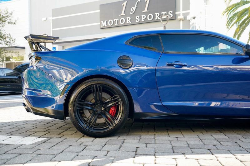Used 2019 Chevrolet Camaro ZL1 image 32