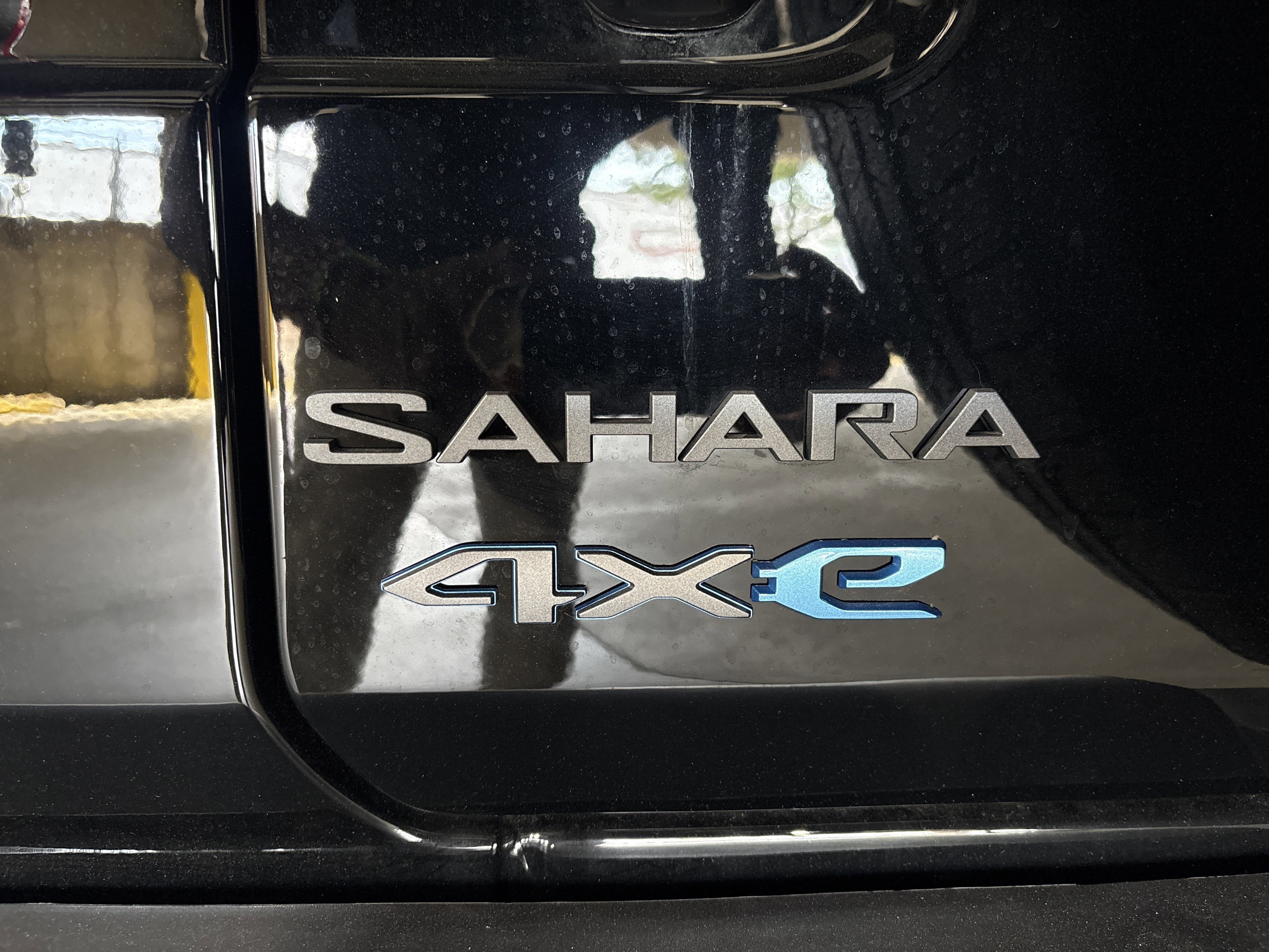 Certified 2025 Jeep Wrangler Sahara image 30