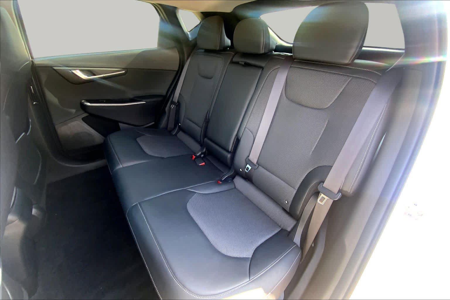Used 2024 Kia EV6 Light RWD image 17