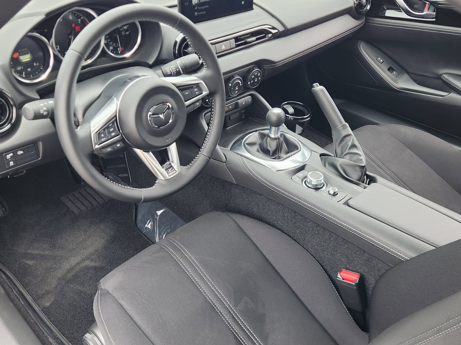New 2026 MAZDA MX-5 Miata Club RWD image 25