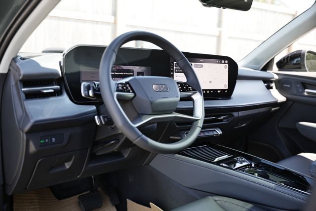 New 2026 Audi Q3 quattro 2.0T AWD/4WD image 17