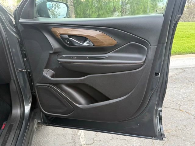 Used 2018 GMC Terrain SLE w/ Driver Convenience Package image 9