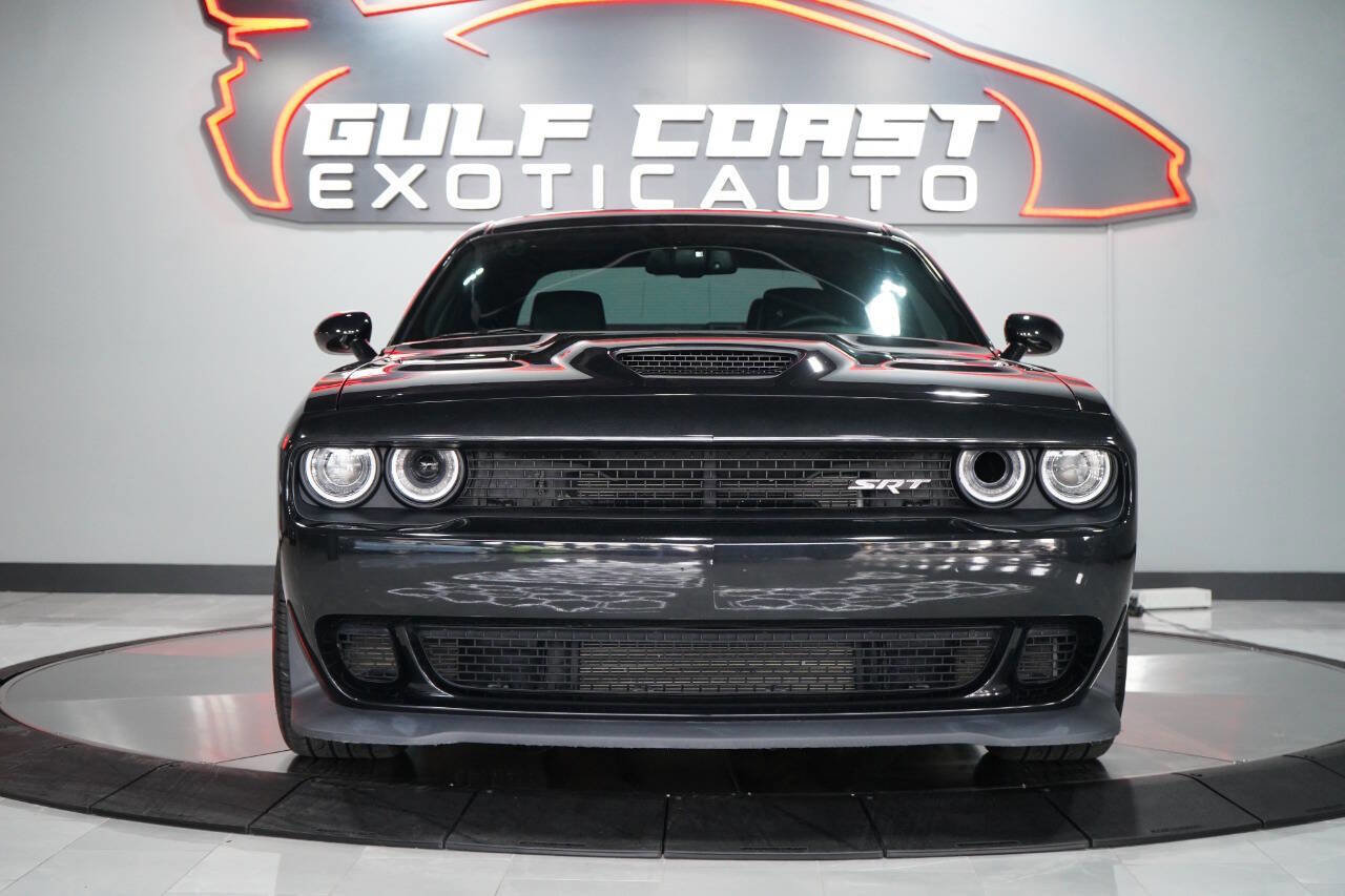 Used 2015 Dodge Challenger SRT Hellcat image 21