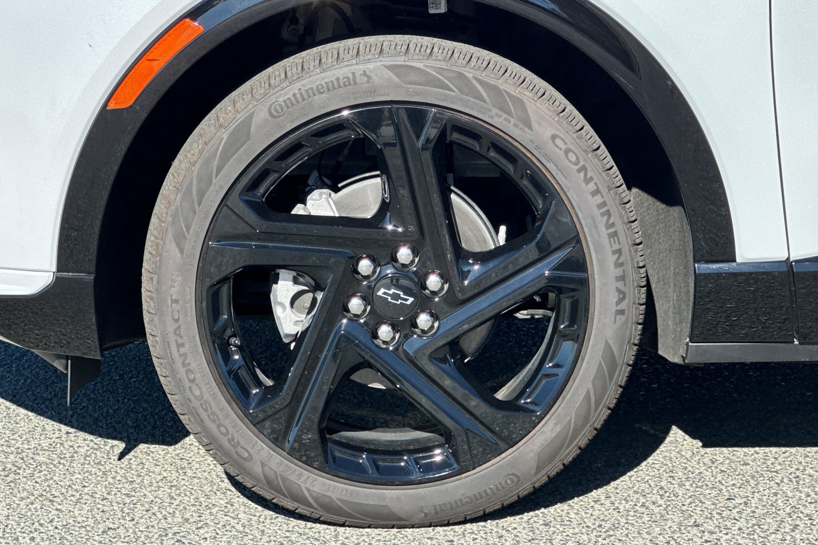 New 2026 Chevrolet Equinox EV RS w/ Convenience Package II FWD image 30
