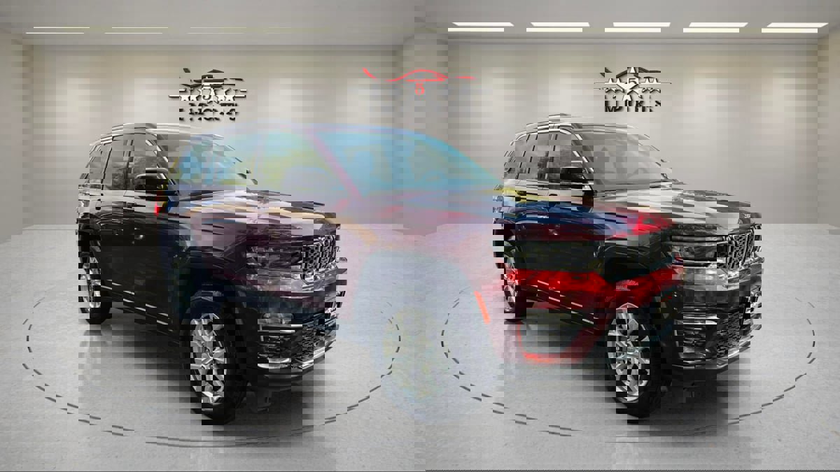 Used 2023 Jeep Grand Cherokee Limited image 7