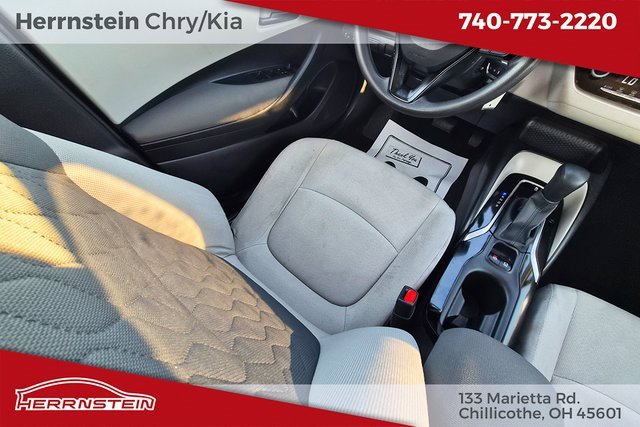 Used 2022 Toyota Corolla LE image 13