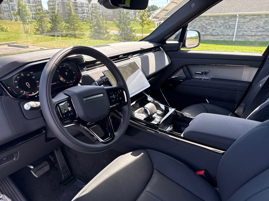 New 2025 Land Rover Range Rover Sport Dynamic SE image 12