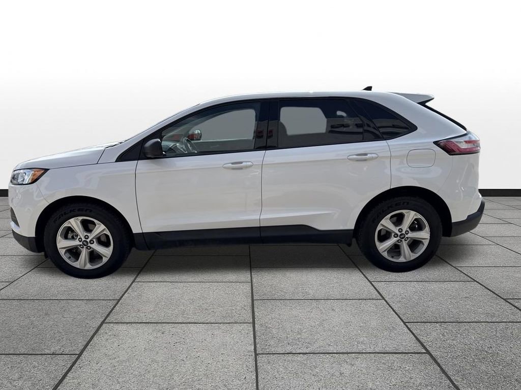 Used 2019 Ford Edge SE image 2