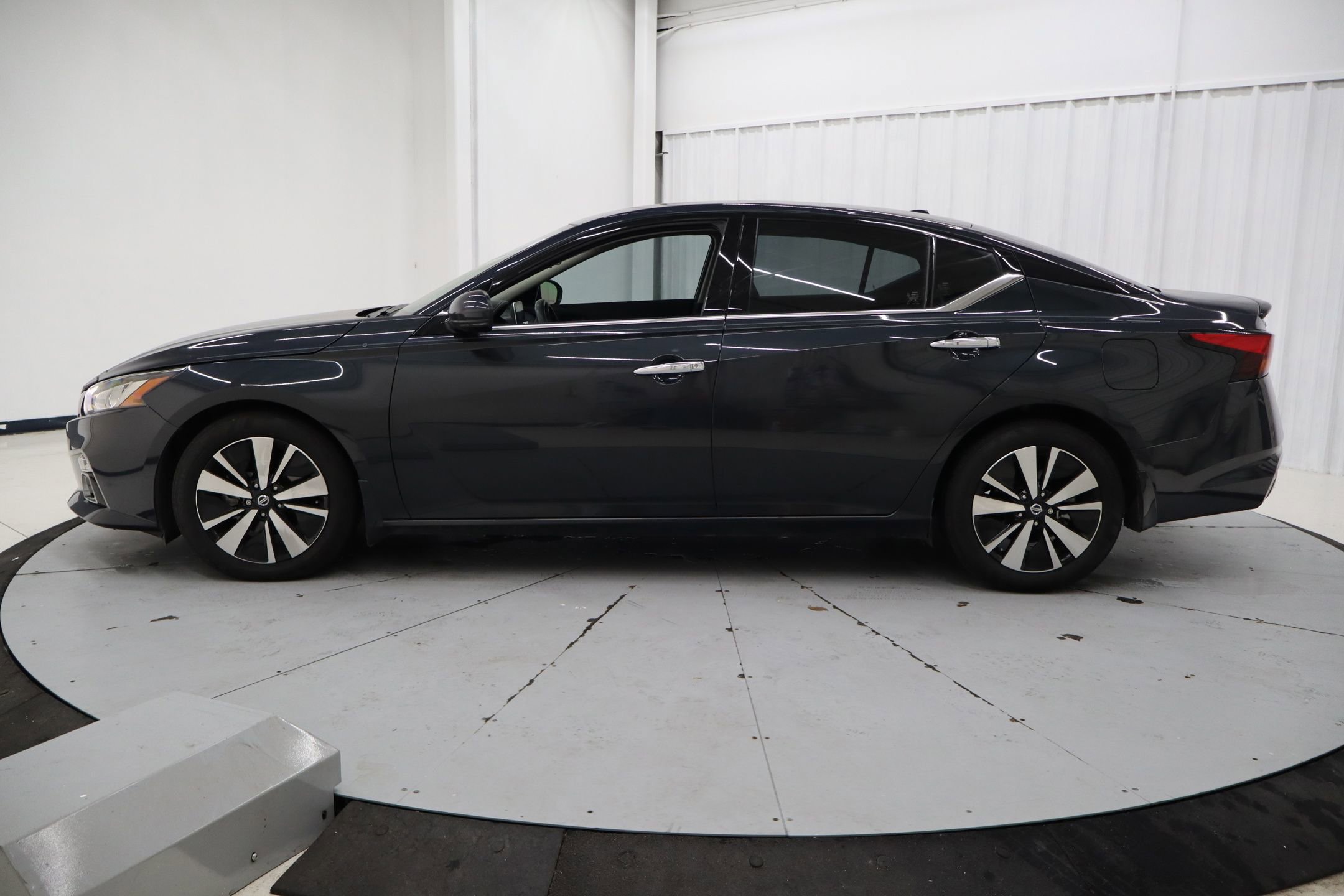 Used 2022 Nissan Altima 2.5 SL image 9
