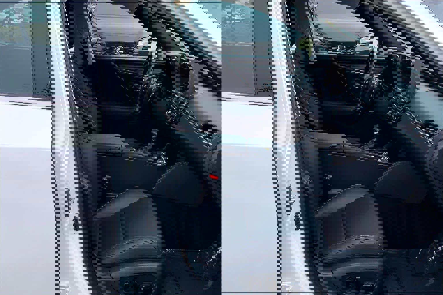 Certified 2025 Lexus ES 350 w/ Premium Package image 9