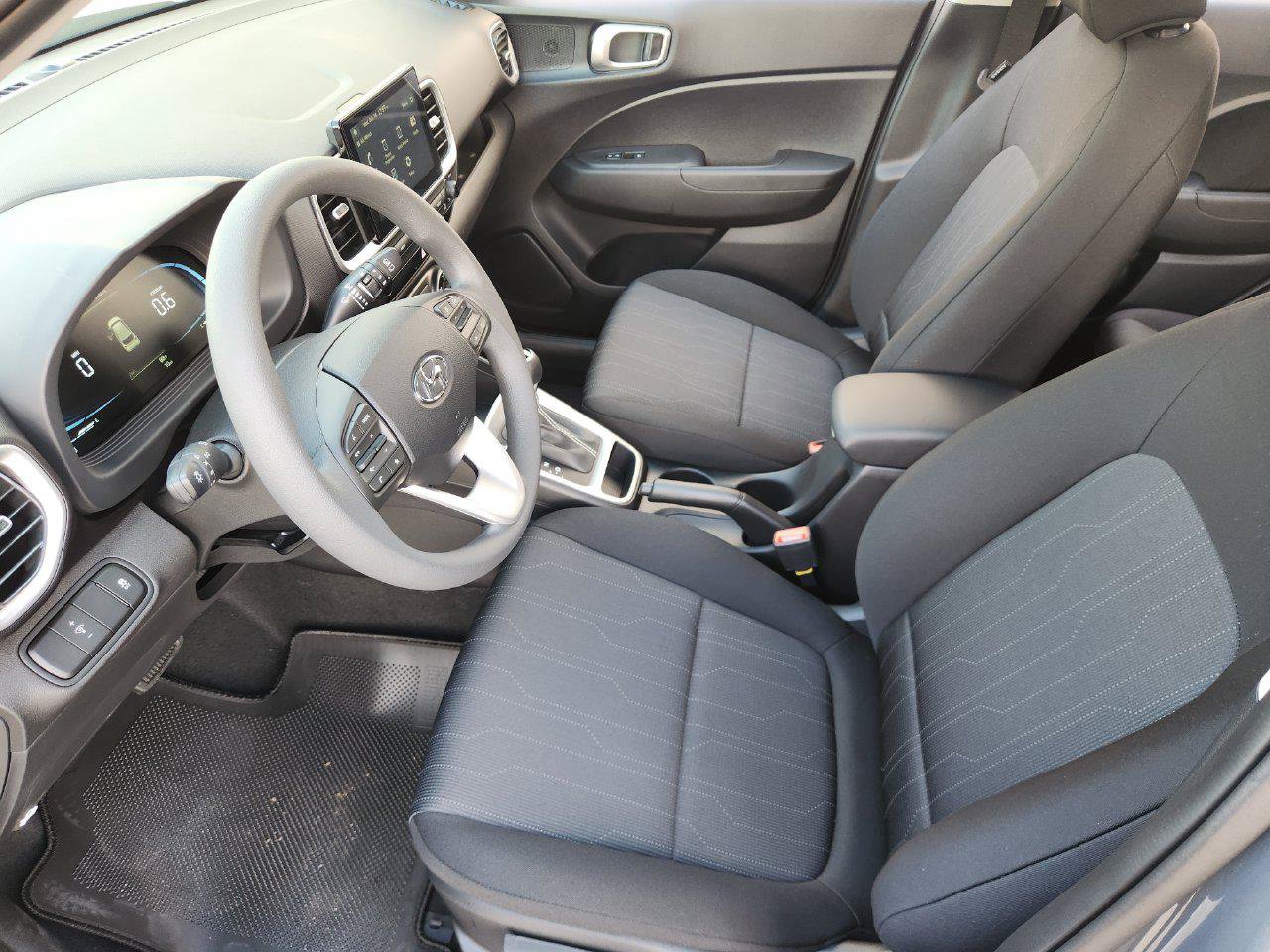 New 2026 Hyundai Venue SE FWD image 9