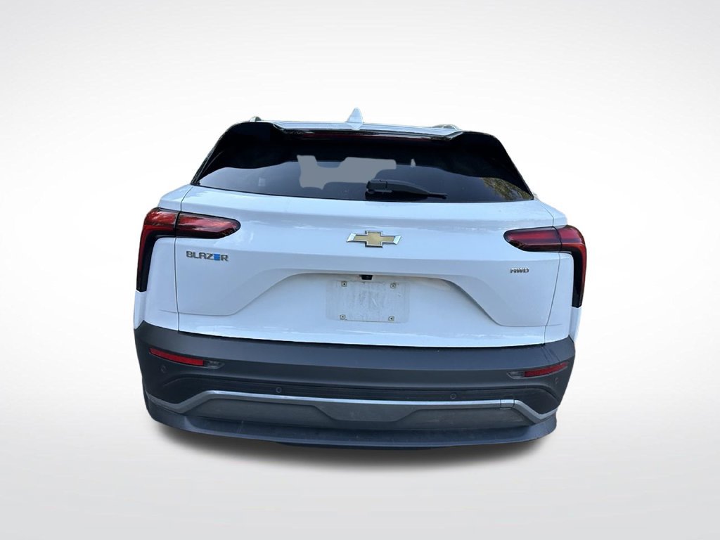 Used 2024 Chevrolet Blazer EV LT AWD/4WD image 8