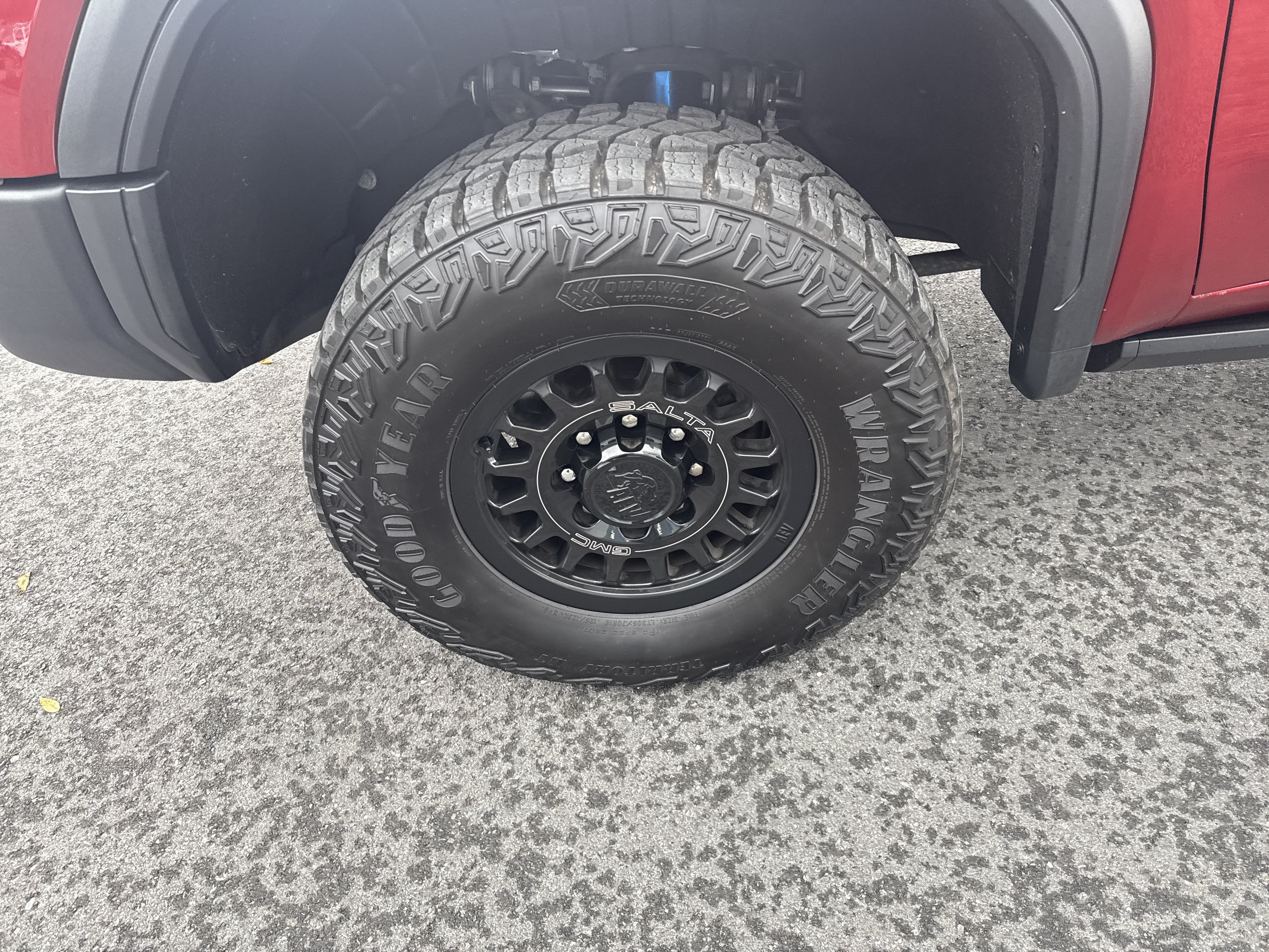 Used 2024 GMC Sierra 2500 AT4X w/ AT4X AEV Edition AWD/4WD image 11