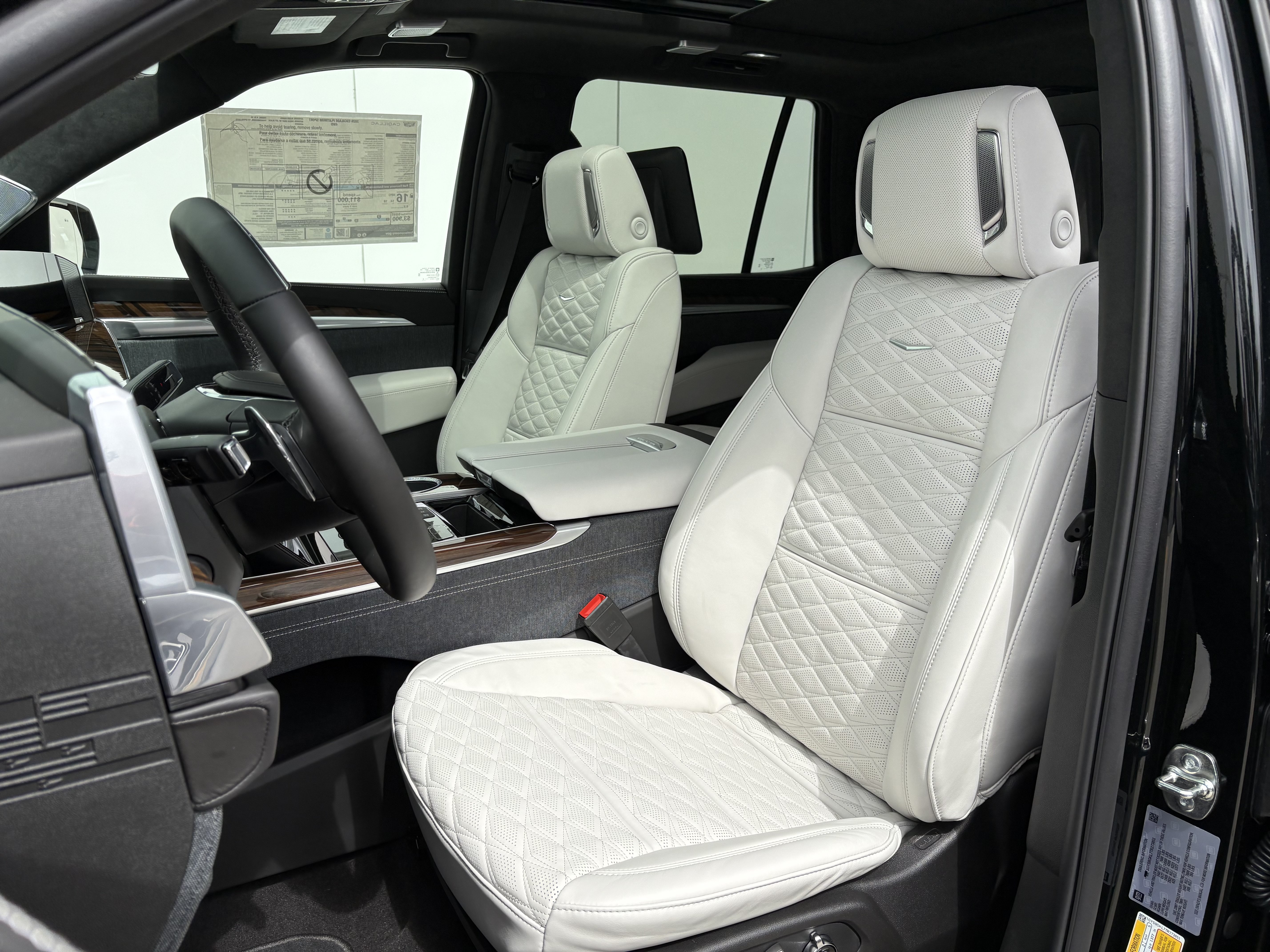 New 2026 Cadillac Escalade Platinum Sport w/ LPO, ONYX Package AWD/4WD image 12