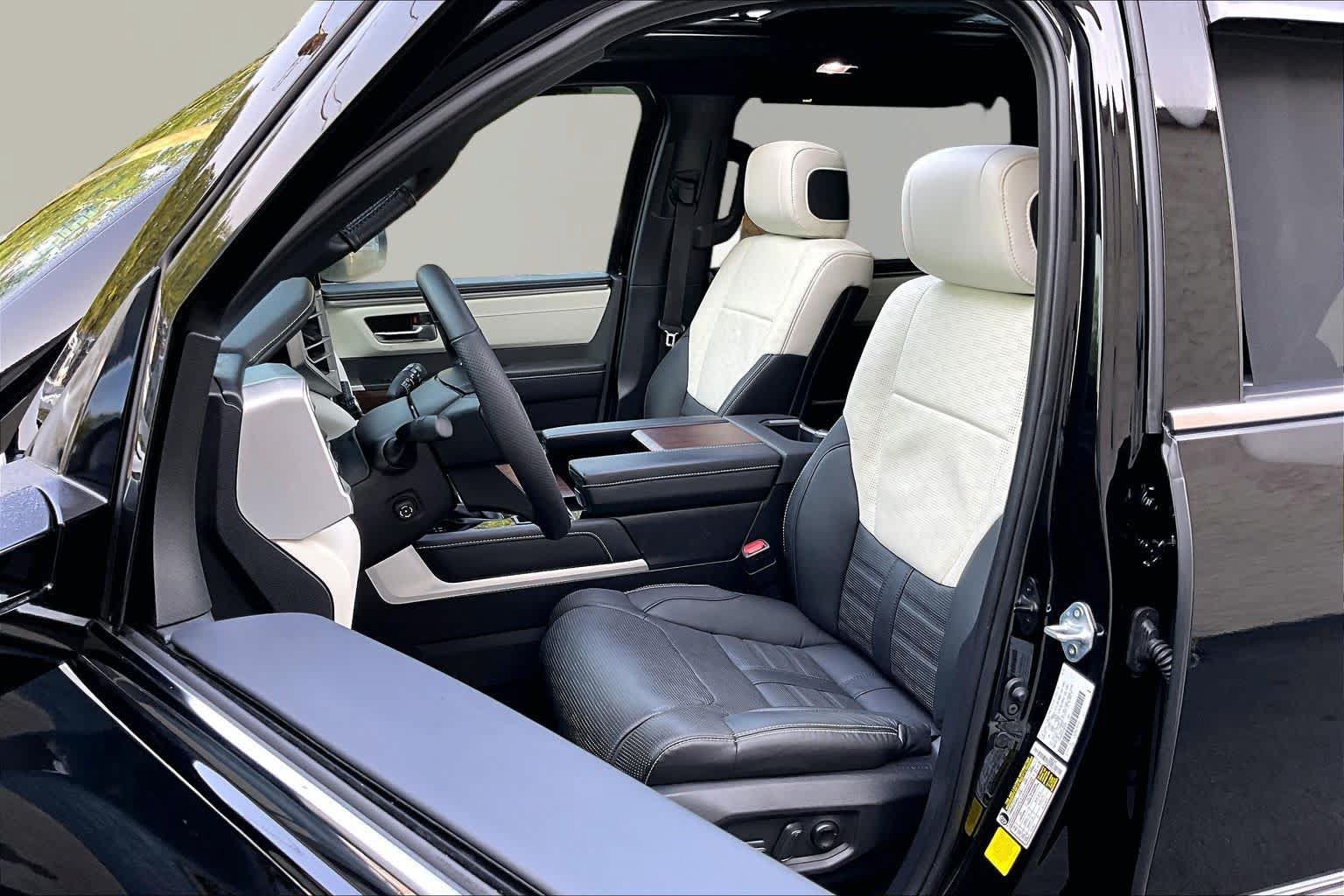 Certified 2025 Toyota Sequoia Capstone AWD/4WD image 8