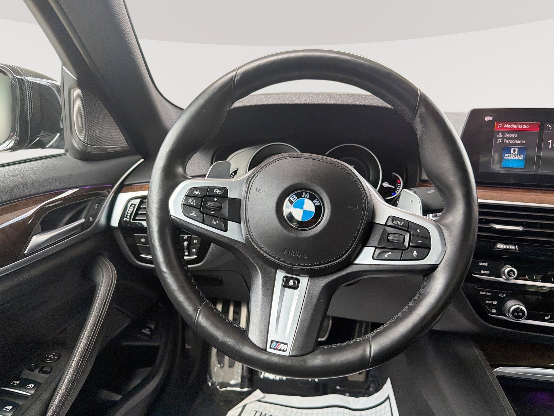 Used 2019 BMW 540i xDrive w/ M Sport Package AWD/4WD image 11