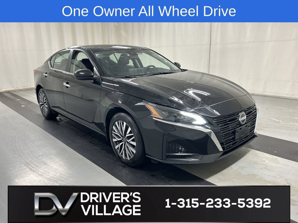 Used 2023 Nissan Altima 2.5 SV w/ SV Premium Package
