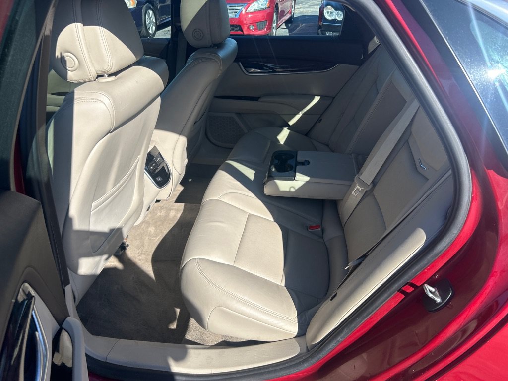 Used 2013 Cadillac XTS Luxury AWD/4WD image 10