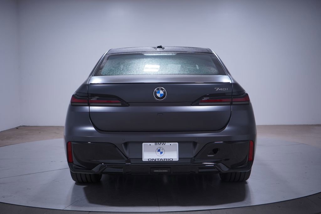 New 2026 BMW 740i w/ Premium Package image 5
