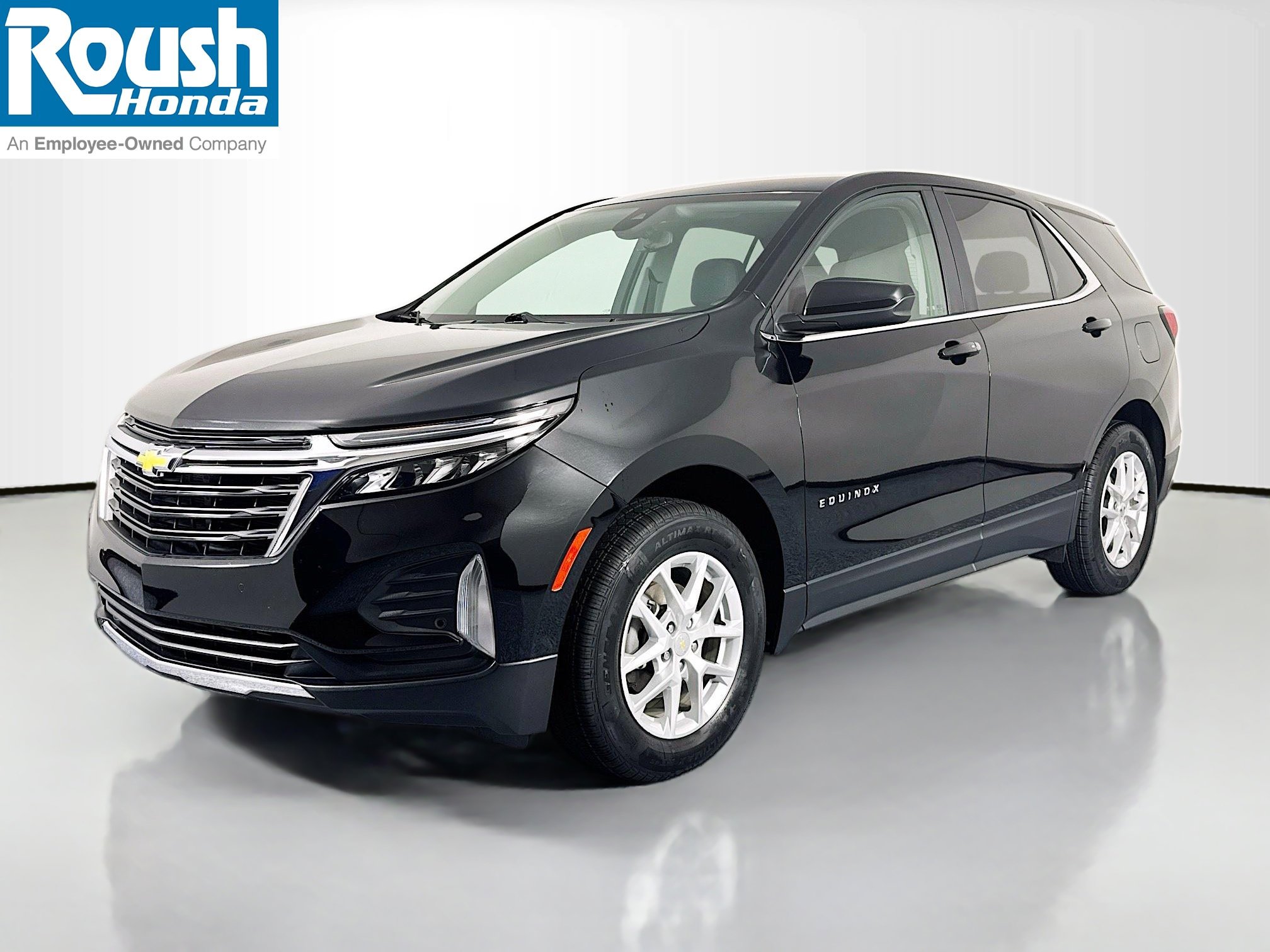 Used 2022 Chevrolet Equinox LT AWD/4WD image 1