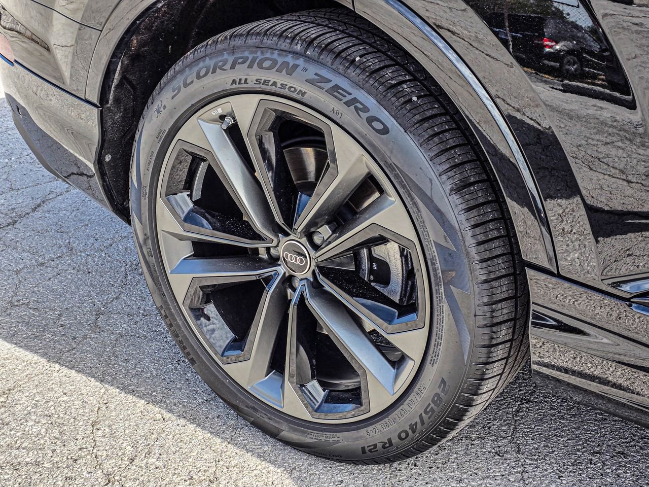 Used 2025 Audi Q7 3.0T Prestige image 8