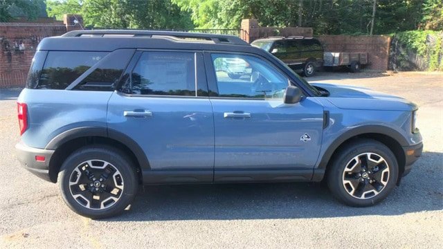 Used 2024 Ford Bronco Sport Outer Banks AWD/4WD image 9