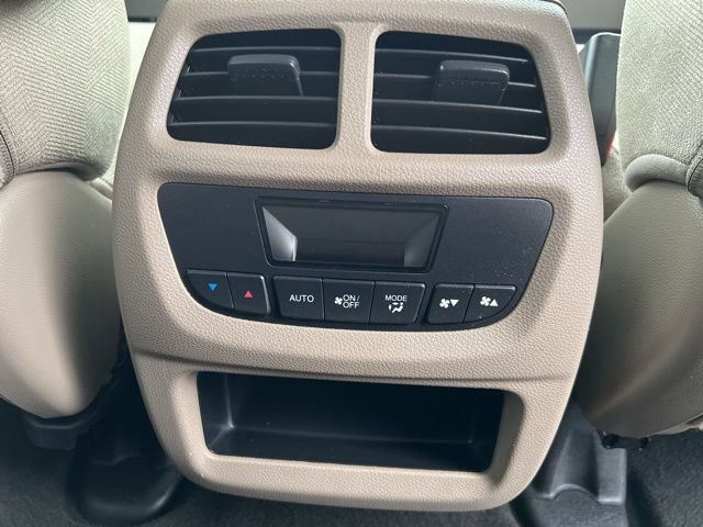 Used 2021 Honda Pilot EX image 16