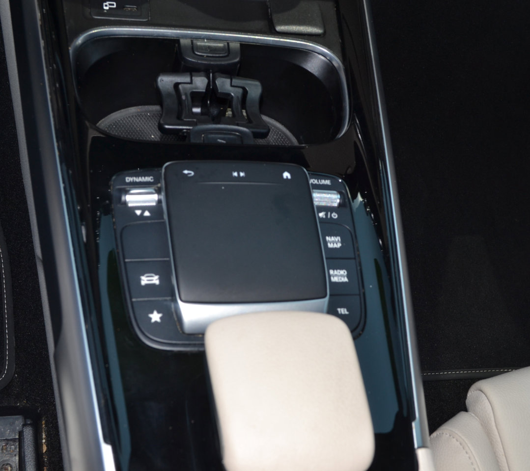 Used 2023 Mercedes-Benz GLB 250 image 32