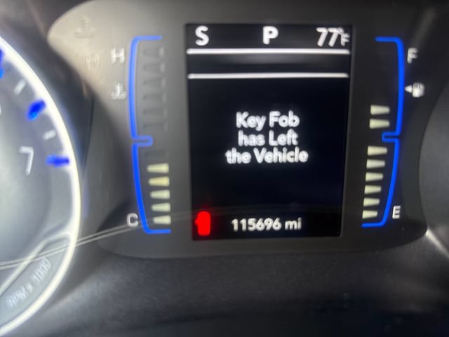 Used 2019 Chrysler Pacifica Touring-L FWD image 13
