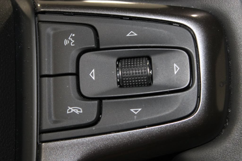 Used 2023 Chevrolet Silverado 1500 High Country w/ Technology Package AWD/4WD image 28