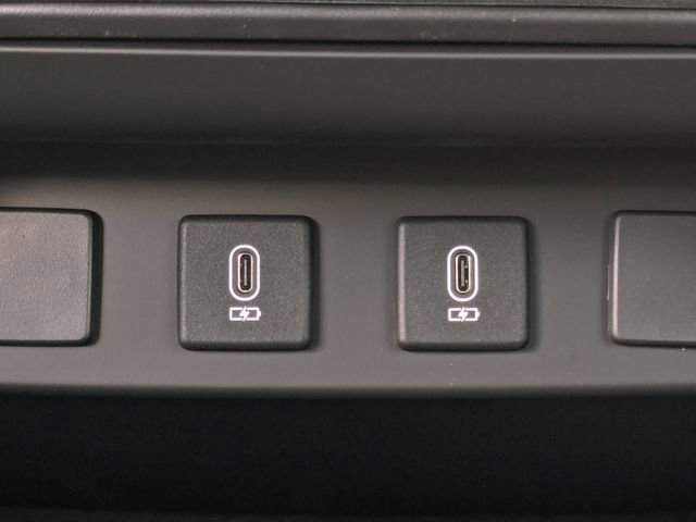 New 2026 Land Rover Defender 110 S AWD/4WD image 12
