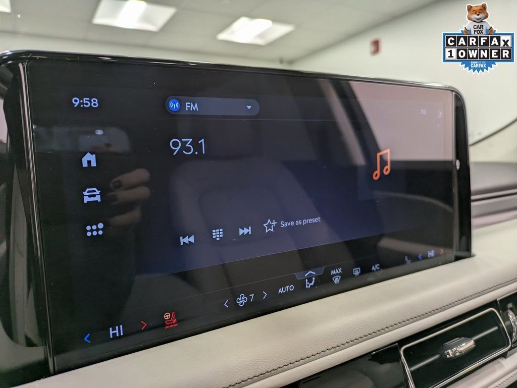 Certified 2025 Lincoln Aviator AWD image 12