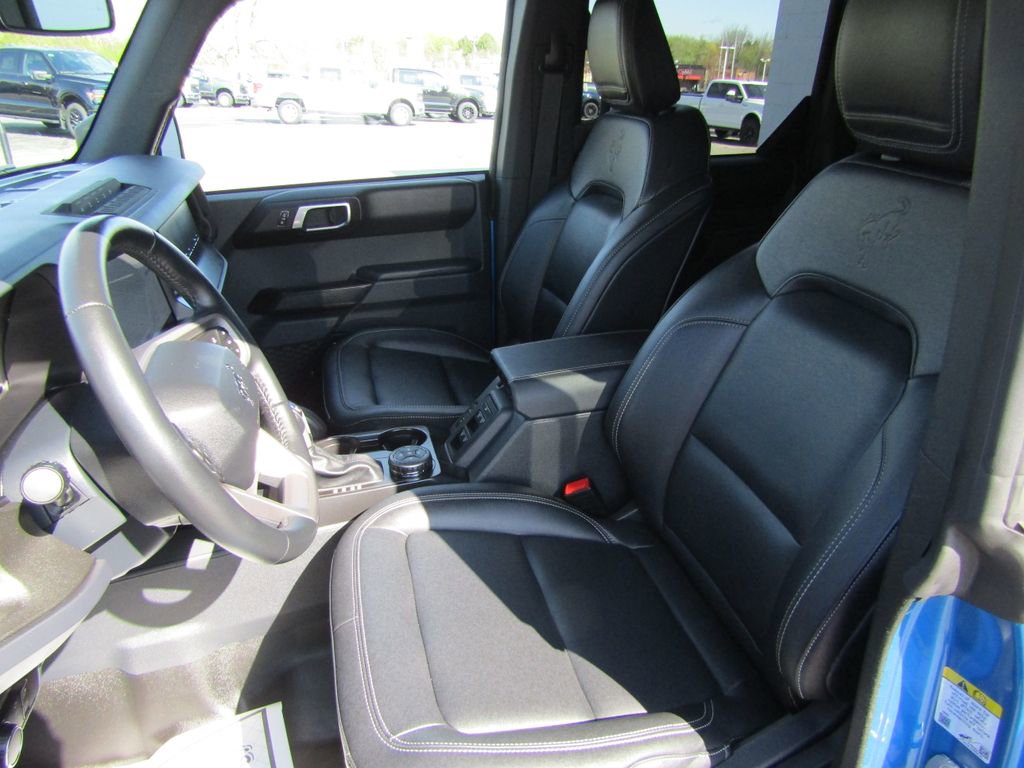 Used 2025 Ford Bronco Badlands AWD/4WD image 7