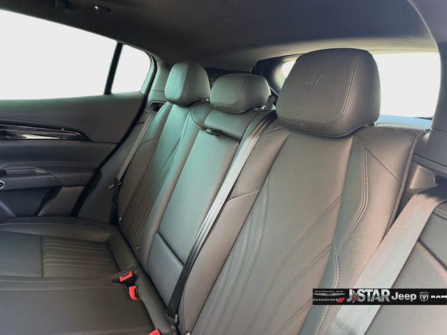 Used 2023 Maserati Grecale Modena AWD/4WD image 24