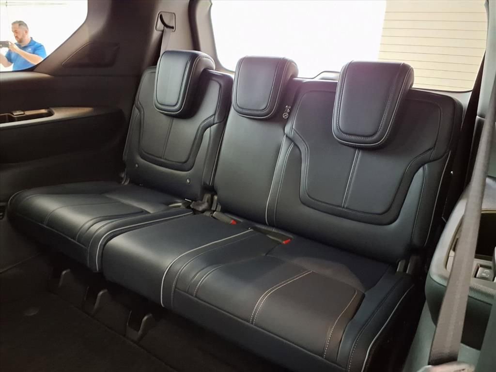 New 2026 INFINITI QX80 4WD image 9