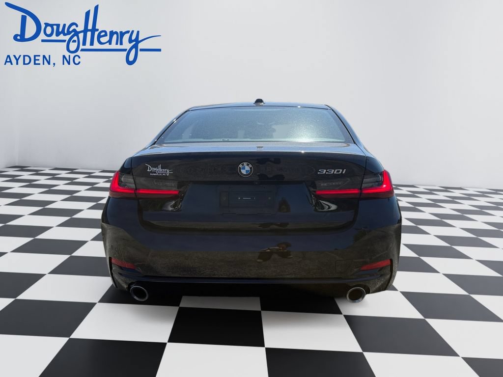 Used 2025 BMW 330i Sedan RWD image 4