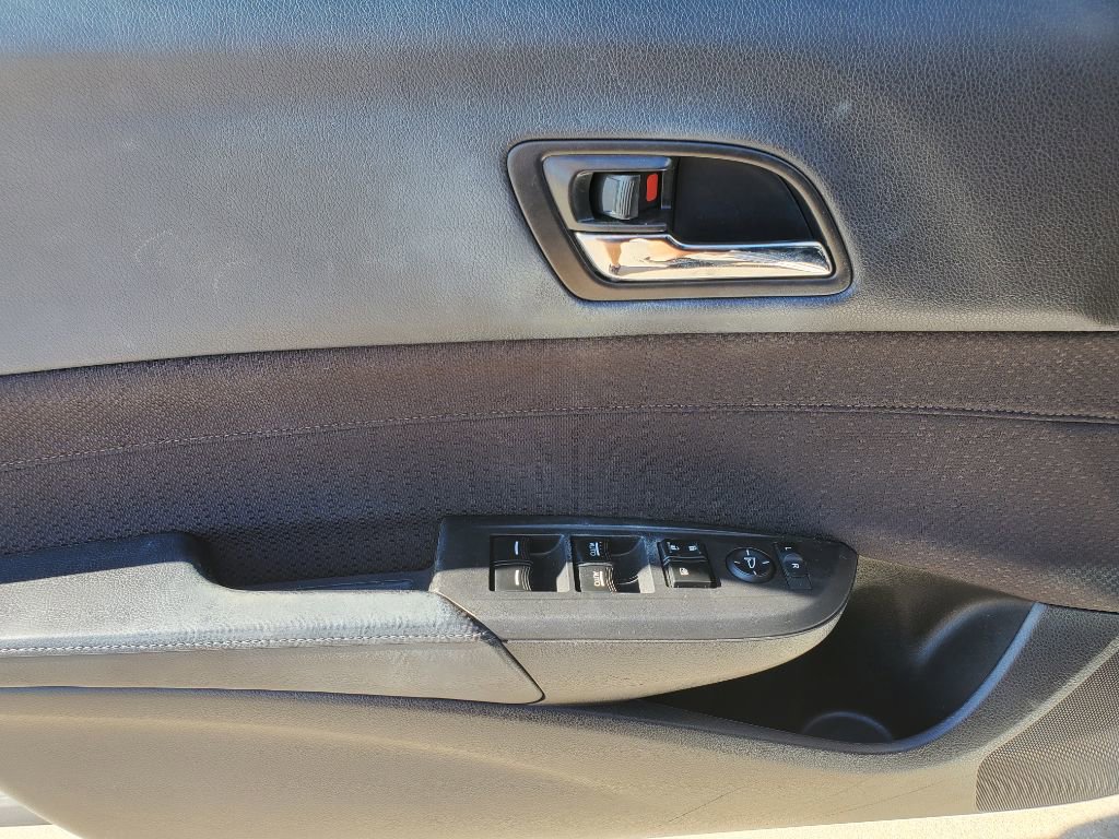 Used 2013 Acura ILX FWD image 14