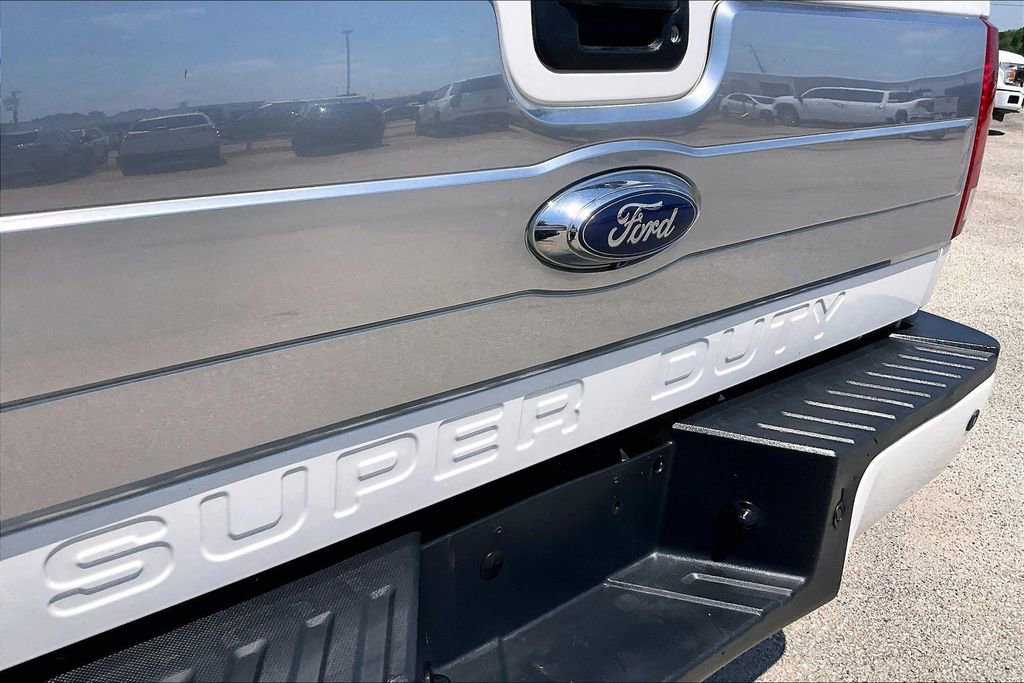 Used 2016 Ford F250 Platinum w/ FX4 Off-Road Package AWD/4WD image 27