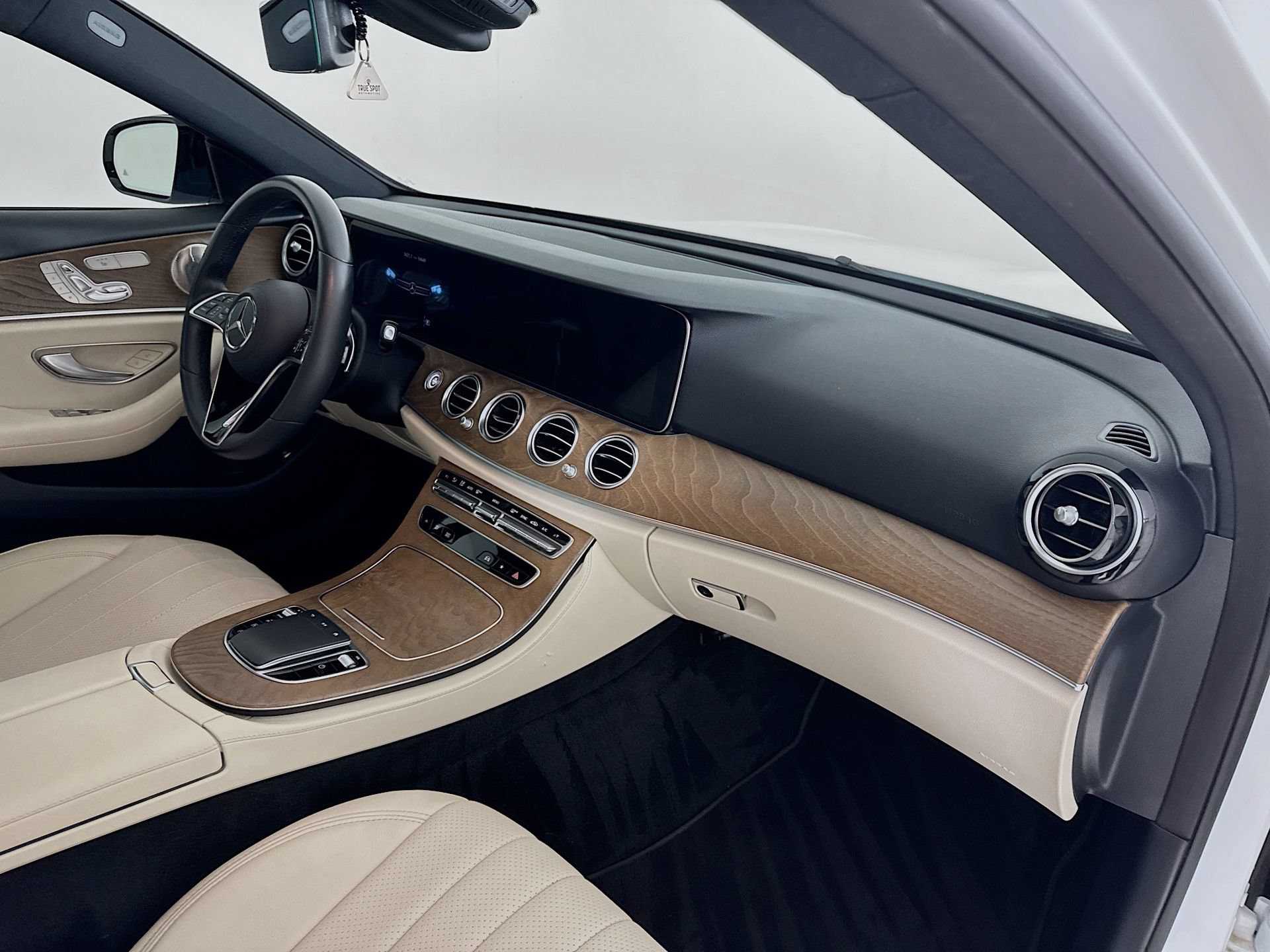 Certified 2022 Mercedes-Benz E 350 Sedan image 31