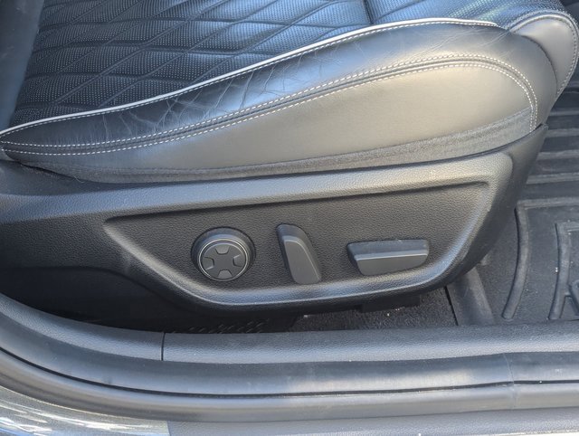 Used 2020 Genesis G70 2.0T image 36