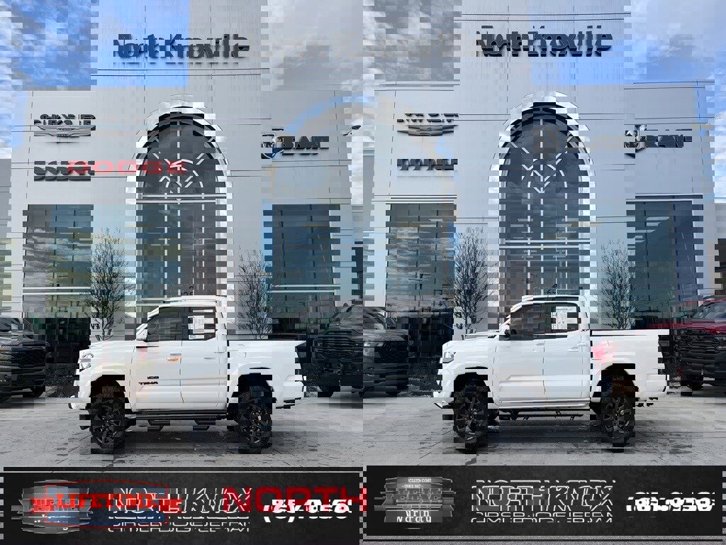 Used 2023 Toyota Tacoma SR image 2