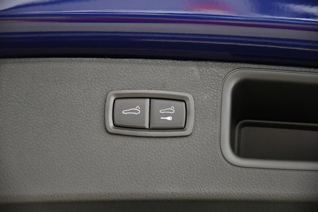 Certified 2026 Porsche Macan Turbo AWD/4WD image 56