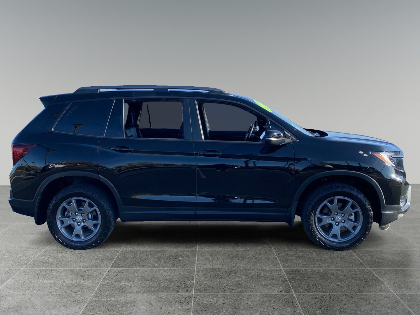 Used 2025 Honda Passport TrailSport image 6
